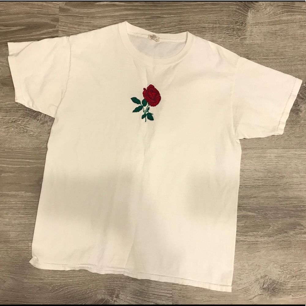 Brandy Melville flower tee